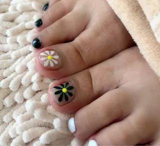 ネイル t. yoshizawaのネイルデザイン