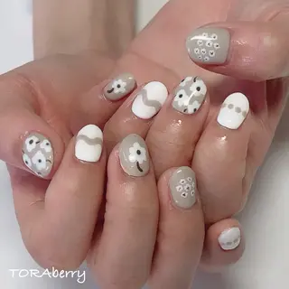 ネイル ネイリスト なつみのネイルデザイン