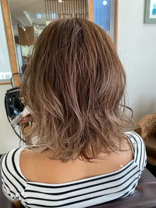 ミディアム 栞美容室所属・三浦 健太郎のヘアスタイル