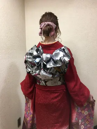 セミロング ヘアアレンジ G LUX(ジールクス)所属・清水 まなのマツエク・マツパデザイン