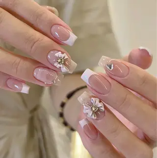 ネイル D-BEAUTY Nailsalonのネイルデザイン