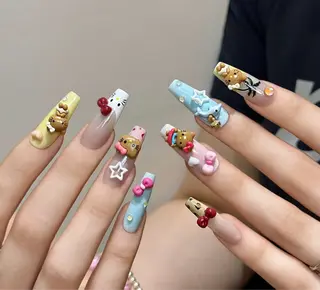 ネイル D-BEAUTY Nailsalonのネイルデザイン
