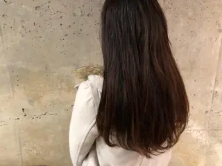 ロング パーマ/レイヤー 岩山丈一郎のヘアスタイル