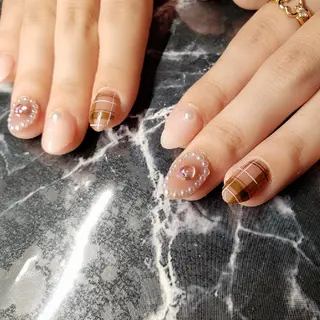 ショート ネイル クロキ 。のネイルデザイン