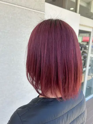 カラー YoLo.所属・村上 ななみのヘアスタイル