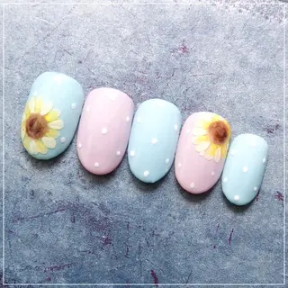 ネイル 山田 麻衣のネイルデザイン