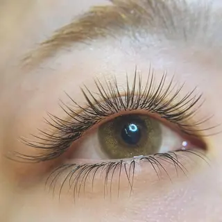 マツエク・マツパ ラヴィー所属・マツエク専門店 Laviy博多のマツエク・マツパデザイン