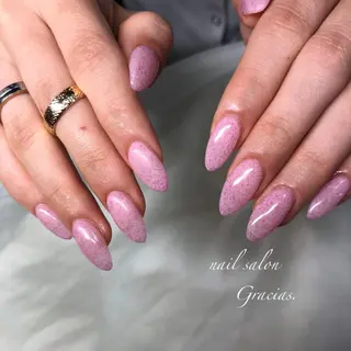 ネイル Gracias. rieのネイルデザイン