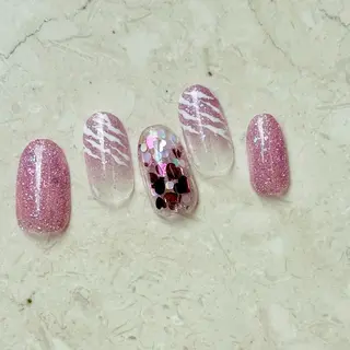 ネイル MAXKELLY YUIのネイルデザイン