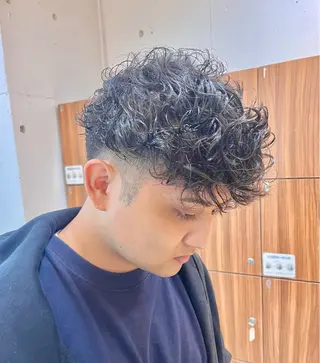 ショート パーマ メンズ パーマ特化美容師 🔥Yoshiyaのヘアスタイル