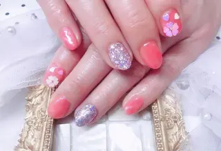 ネイル マジックミラー所属・マジック ミラーのネイルデザイン