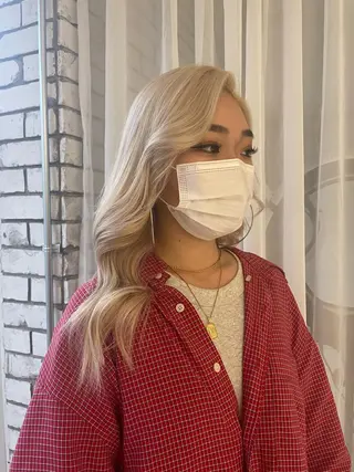 ロング カラー 艶ハイトーン👑♡ NATSUKIのヘアスタイル