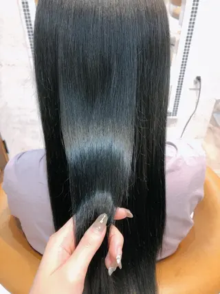 ミディアム 代表山口ひな 髪質改善のプロのヘアスタイル