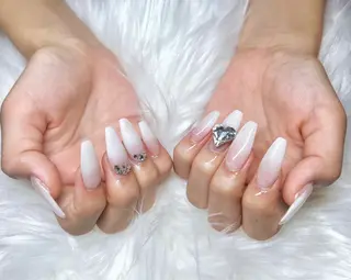 ネイル CHARME 🤎〔RINA〕のネイルデザイン