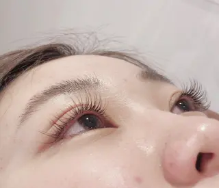 マツエク・マツパ 石渡このみ 🍊レイヤーカットのヘアスタイル