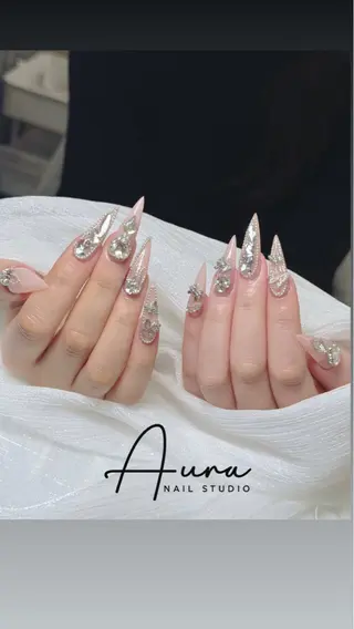 ネイル Aura Nail HanNaのネイルデザイン