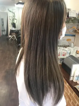 ロング カラー 桧山 真のヘアスタイル