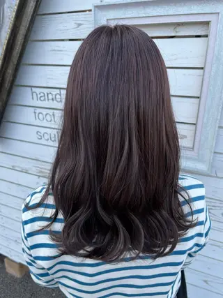 カラー 伊藤 由妃乃のヘアスタイル