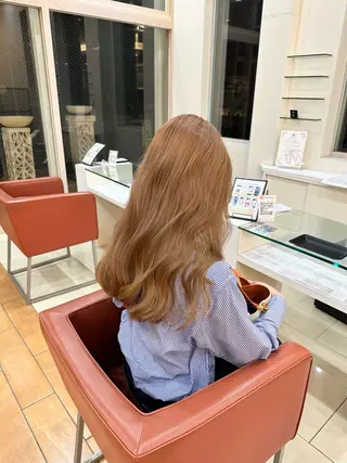 ロング カラー プログレス小平小川所属・フェザー/波巻き 雫石大夢のヘアスタイル