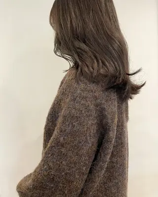 ミディアム カラー 佐藤 永夏のヘアスタイル