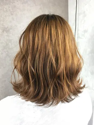 ミディアム カラー ツイストスパイラル パーマ🟡KYOUのヘアスタイル