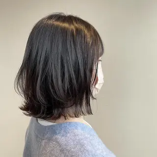 ミディアム カラー 切りっぱなしボブ/ 蒲生四丁目/伊藤瑠唯のヘアスタイル