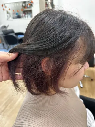 ショート カラー 立川 芽依のヘアスタイル