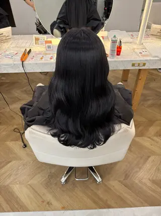 ロング カラー 須永 さくらのヘアスタイル