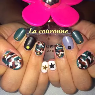 ネイル Lacouronne NATSUMIのネイルデザイン