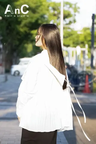 ロング メンズ・カラー友田 良のヘアスタイル