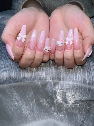 ネイル Lee Nailsのネイルデザイン