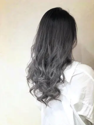 ロング カラー パーマ ヘアアレンジ メンズ キッズ ネイル マツエク・マツパ バレイヤージュ/ 髪質改善/渡邉悟🌱のヘアスタイル
