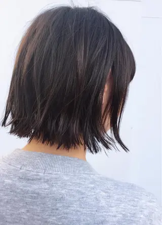 ミディアム 大内 郁のヘアスタイル