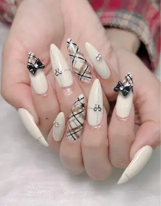 ネイル lucky nail 歌舞伎町のネイルデザイン