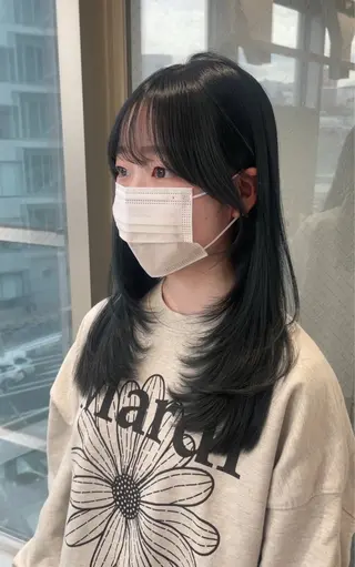 ミディアム レイヤーカット／ ハッシュカット/果恋のヘアスタイル