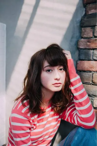 セミロング 【メゾンドナリタ】MAISON DE NARITA所属・佐藤 香織のヘアスタイル