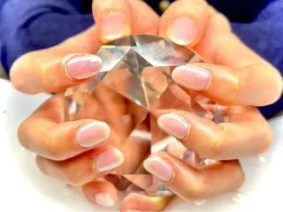 ミディアム GG houseのネイルデザイン