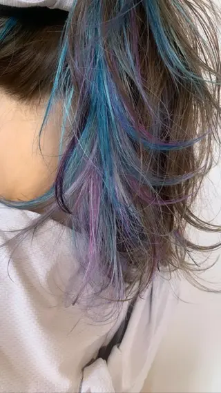 ミディアム カラー N° aria 三軒茶屋のヘアスタイル