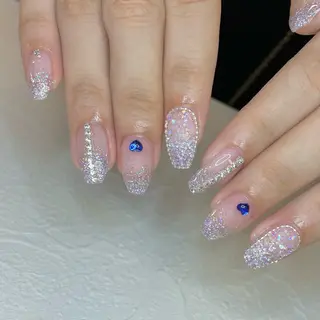 ネイル b'6 by Stir所属・b'6 SAKINAのネイルデザイン