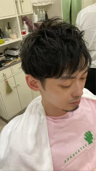 ショート The Gollum cut＆shave所属・垢抜け・メンズパーマ 津山祐紀のヘアスタイル