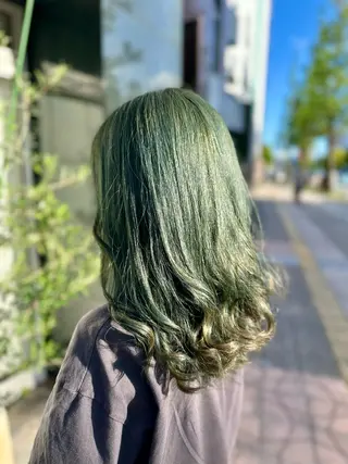 ロング カラー 🐖 やぶたはるや🐖のヘアスタイル