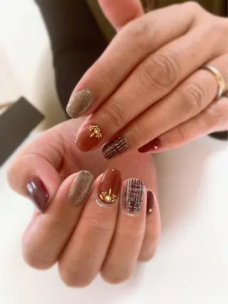 ネイル Lily Roseスタッフ一同のマツエク・マツパデザイン