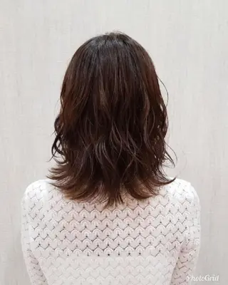 ミディアム 顔周りレイヤーカット 髪質改善代表西村功平のヘアスタイル