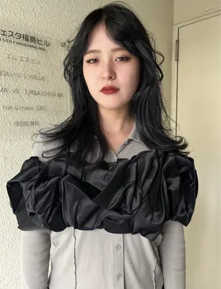 カラー SIKI所属・sliver ・siki /YUIのヘアスタイル