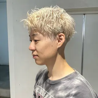 カラー メンズ ハイトーン/パーマ/ メンズ / 櫻本🌐のヘアスタイル