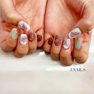 ネイル アイネイルズ所属・早川 梓のネイルデザイン