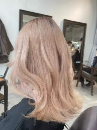 セミロング カラー ヘアアレンジ Lani5710所属・🎀ハイトーン・艶 カラー HANA🎀のヘアスタイル