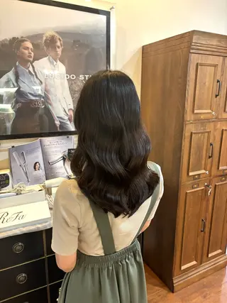 ロング 天野 妃菜のヘアスタイル