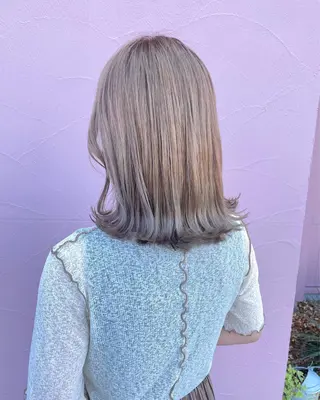 カラー ベージュ/透明感/ 桃子🎀のヘアスタイル