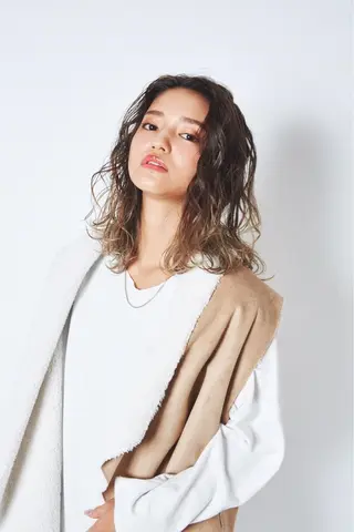 ミディアム カラー パーマ ヘアアレンジ メンズ キッズ ネイル マツエク・マツパ アティリー 西梅田のヘアスタイル